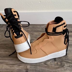 Nike High Top Street